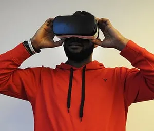 Virtual & Augmented Reality