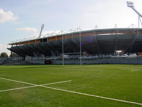 The DOMO Excellence rugby training pitch at Stade Toulousain was tested according to IRB standards.